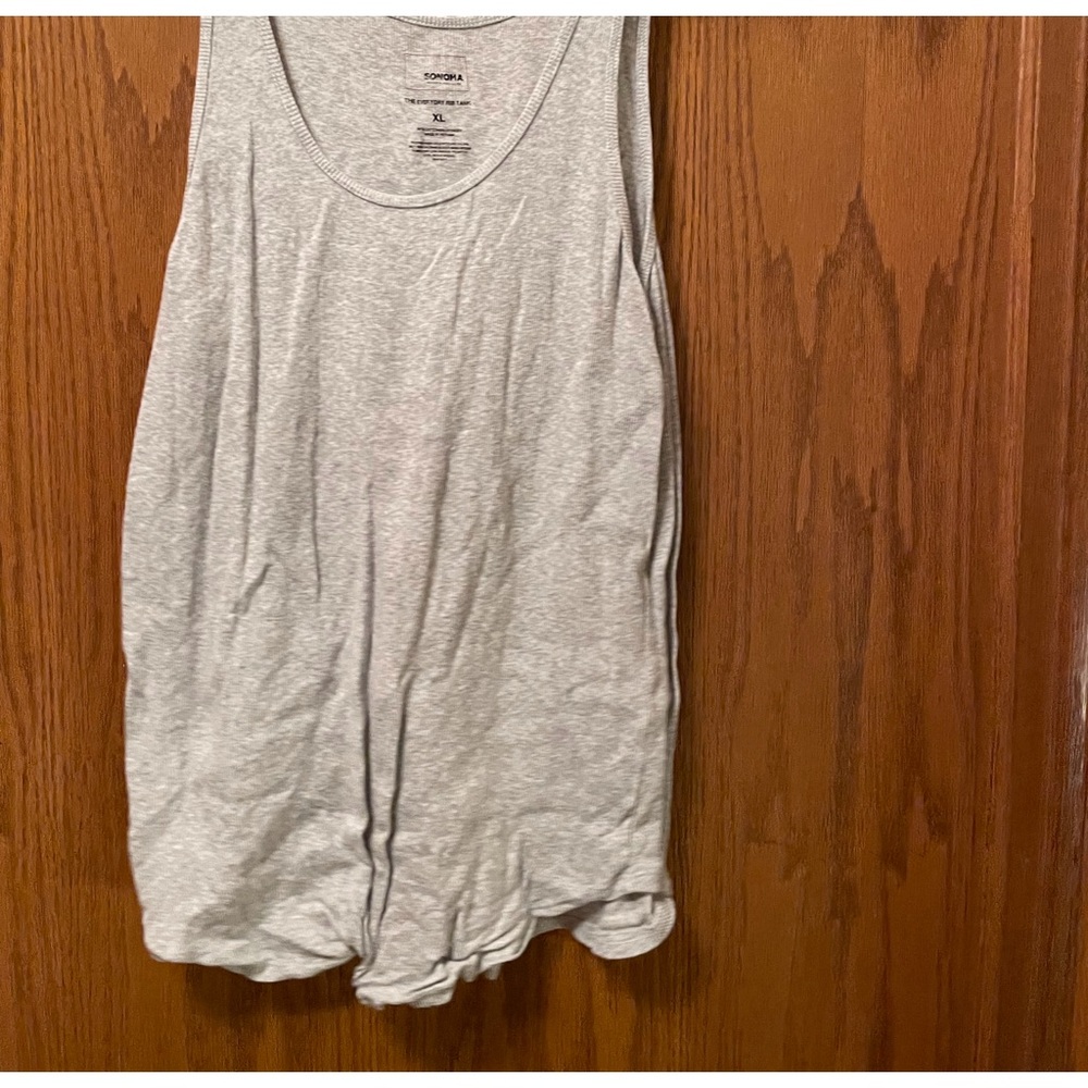 🔥🔥Sonoma grey ribbed tank top.  Gently used.  Excellent condition.  Size XL